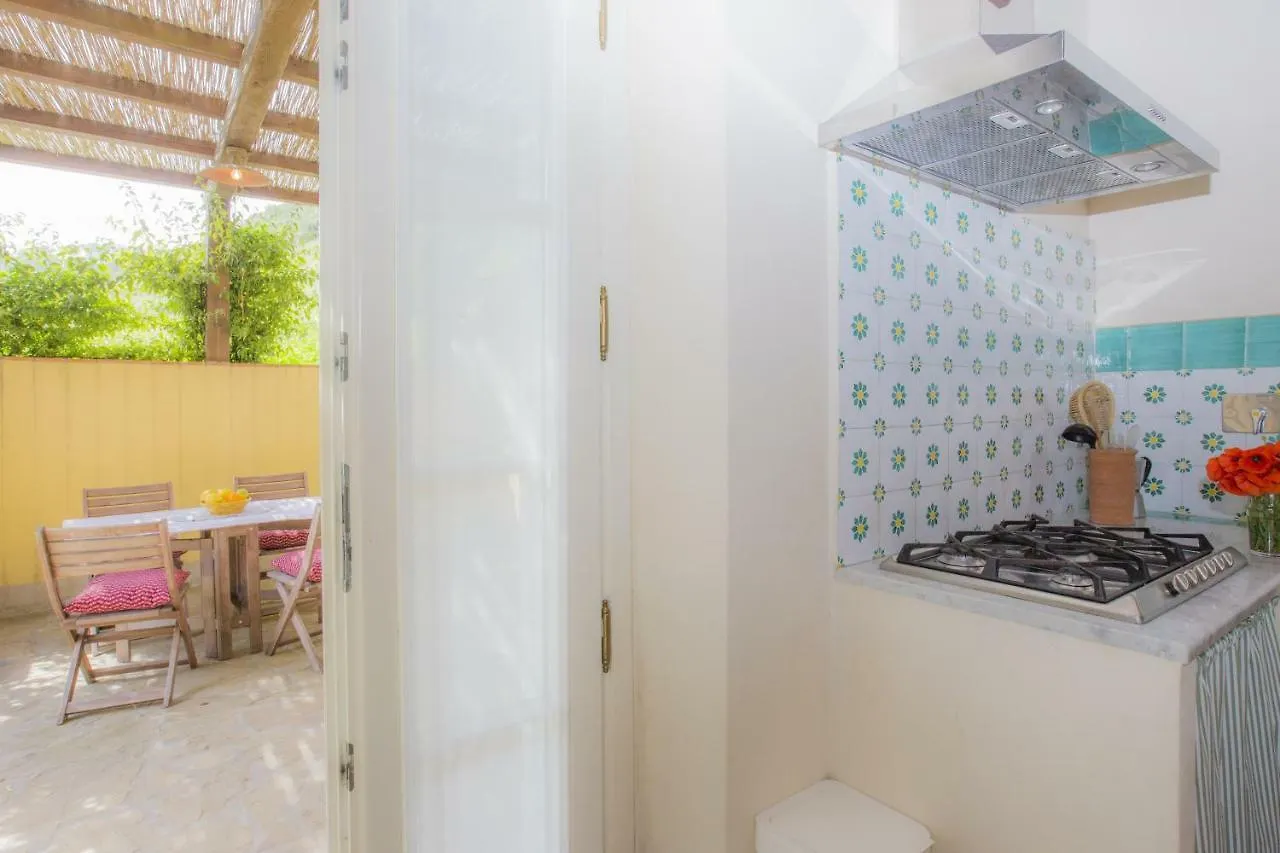 Appartamenti Valle Di Lazzaro Farkas Portoferraio Farm stay